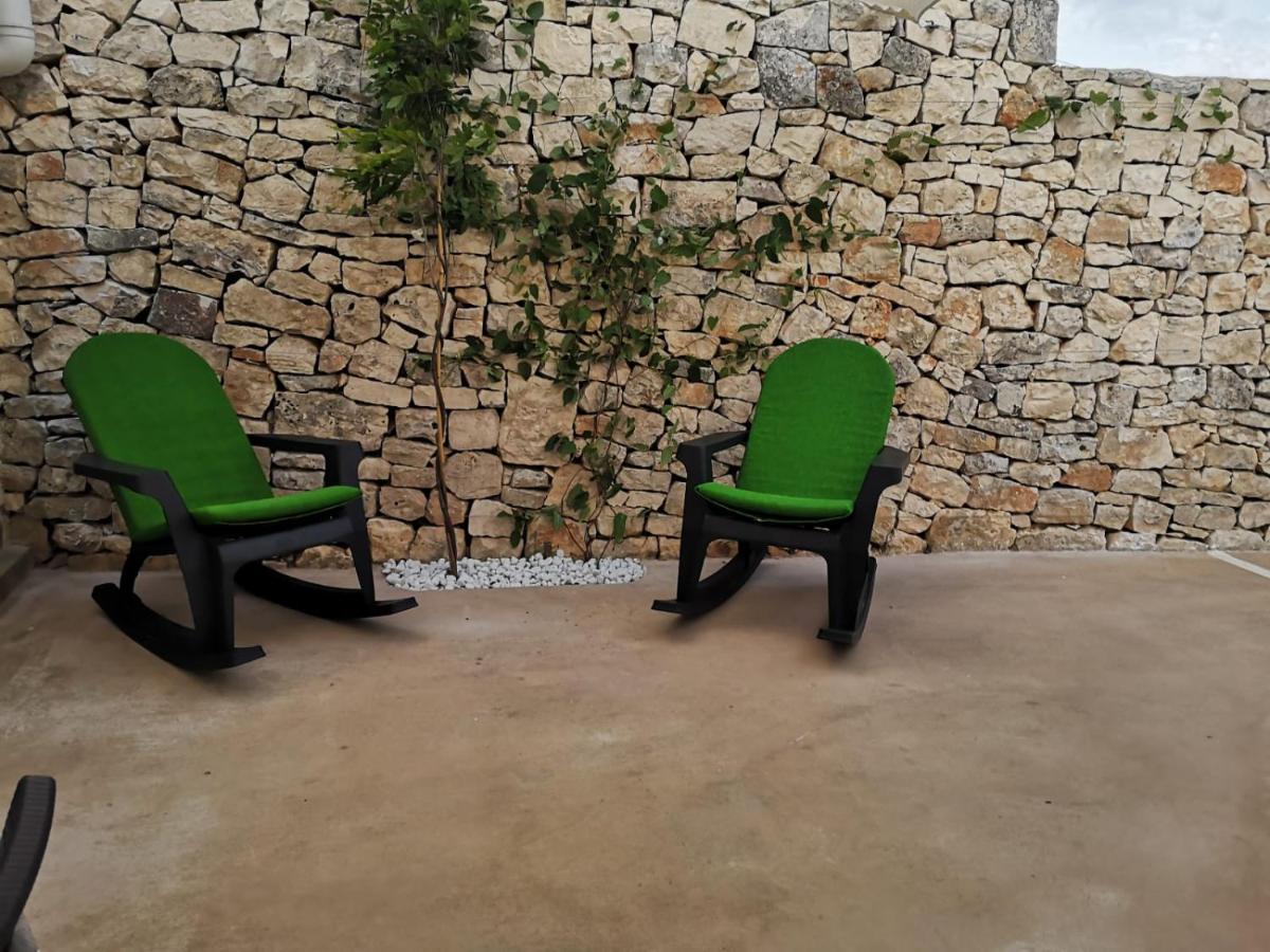 Dimora Verde B Con Trullo Masseria Poesia Cisternino Exterior foto